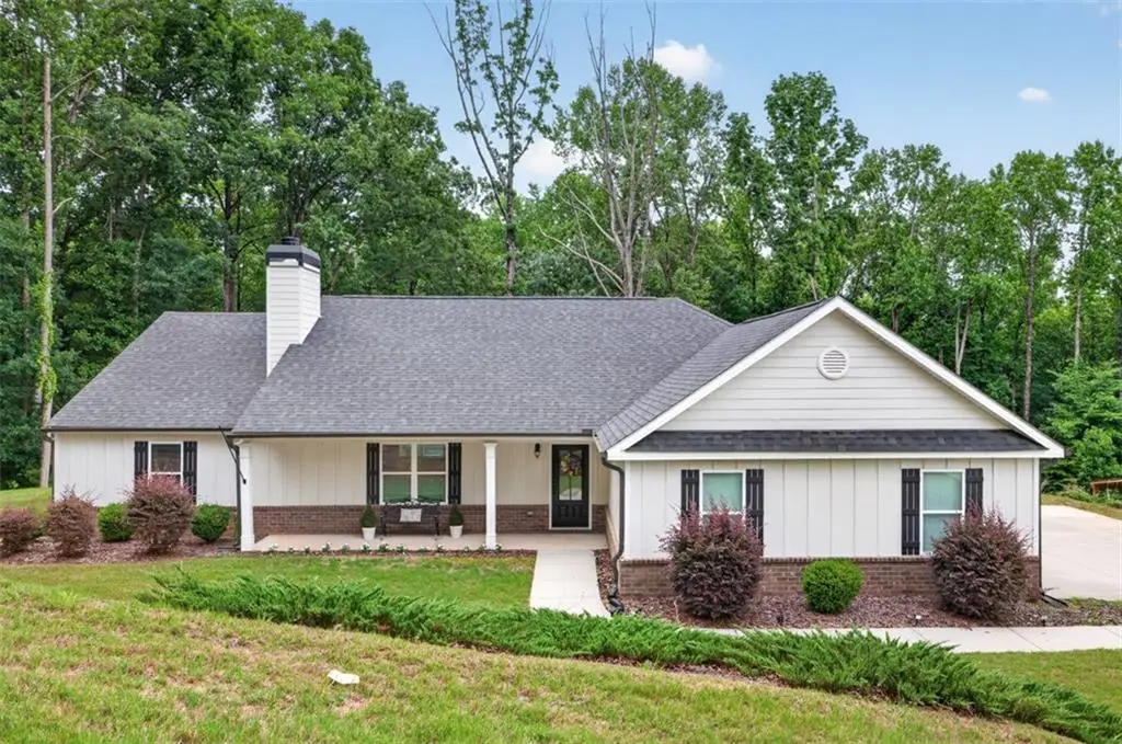 561 Oconee Lane, Commerce, GA 30529 - #1