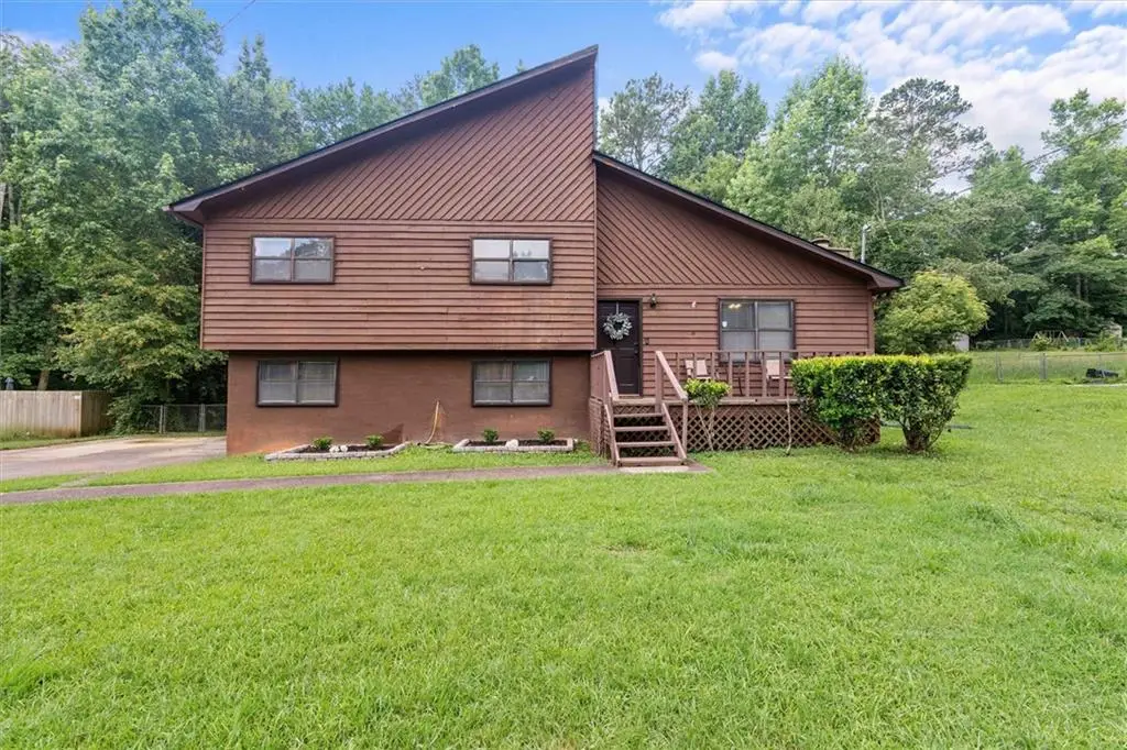 85 S Meadowcliff Cir, Carrollton, GA 30117 - #1