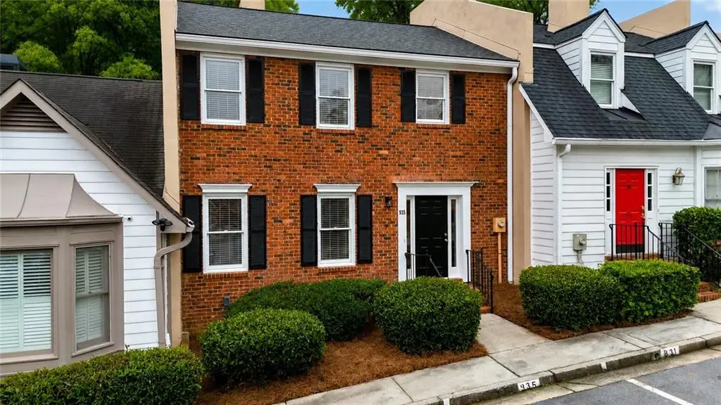 935 Lenox Hill Court Ne, Atlanta, GA 30324 - #1