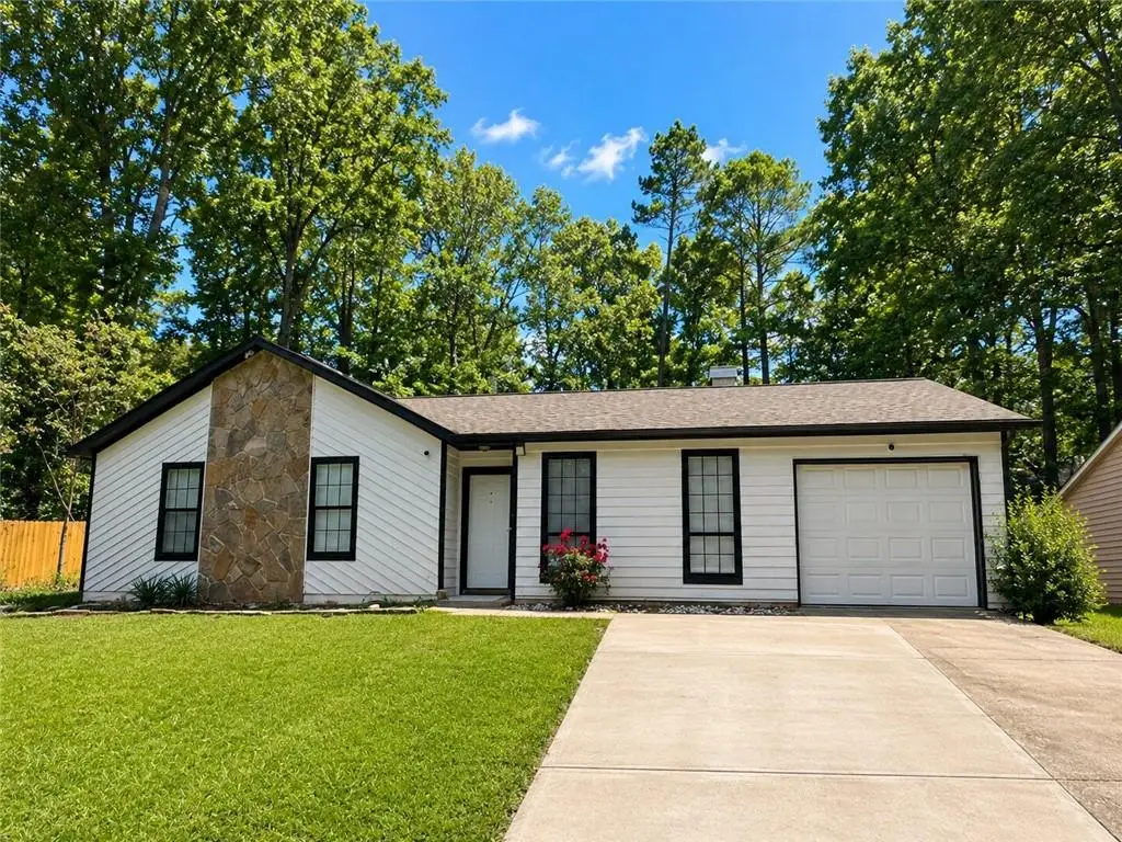 824 Greenhedge Drive, Stone Mountain, GA 30088 - #1