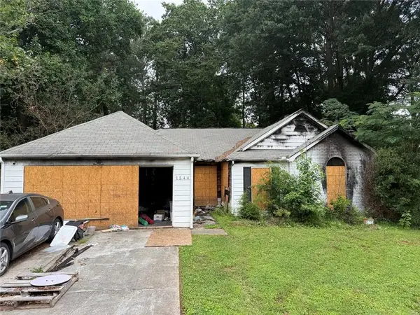 1544 Canberra Drive, Stone Mountain, GA 30088