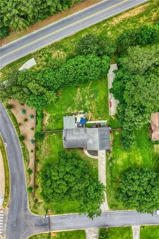 620 Ravenwood Drive, Woodstock, GA 30188 - #3