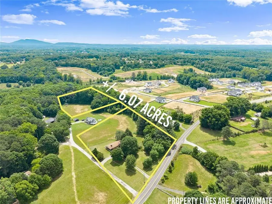 5590 A Howard Road, Cumming, GA 30040 - #2