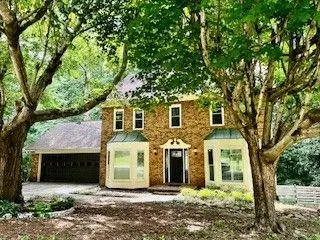 27 Planters Drive, Lilburn, GA 30047