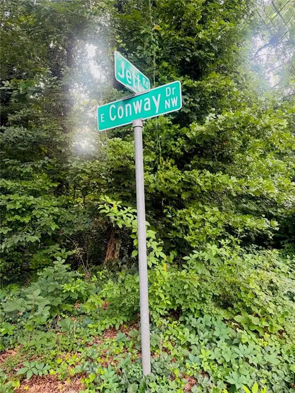 4413 E Conway Drive Nw, Atlanta, GA 30327 - #3