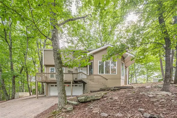 834 Lake Arrowhead Drive, Waleska, GA 30183