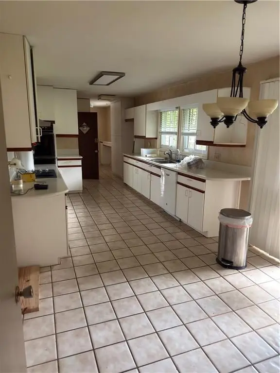 5355 Mount Vernon Parkway, Atlanta, GA 30327