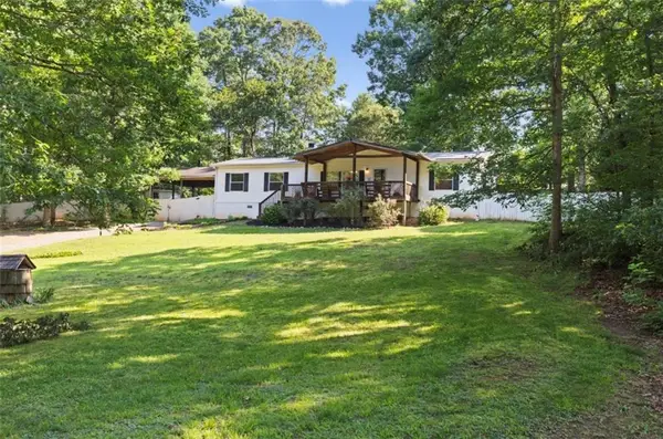 5512 Hemlock Court, Lula, GA 30554