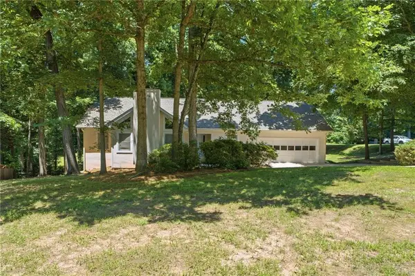 3650 Southlake Circle, Cumming, GA 30041