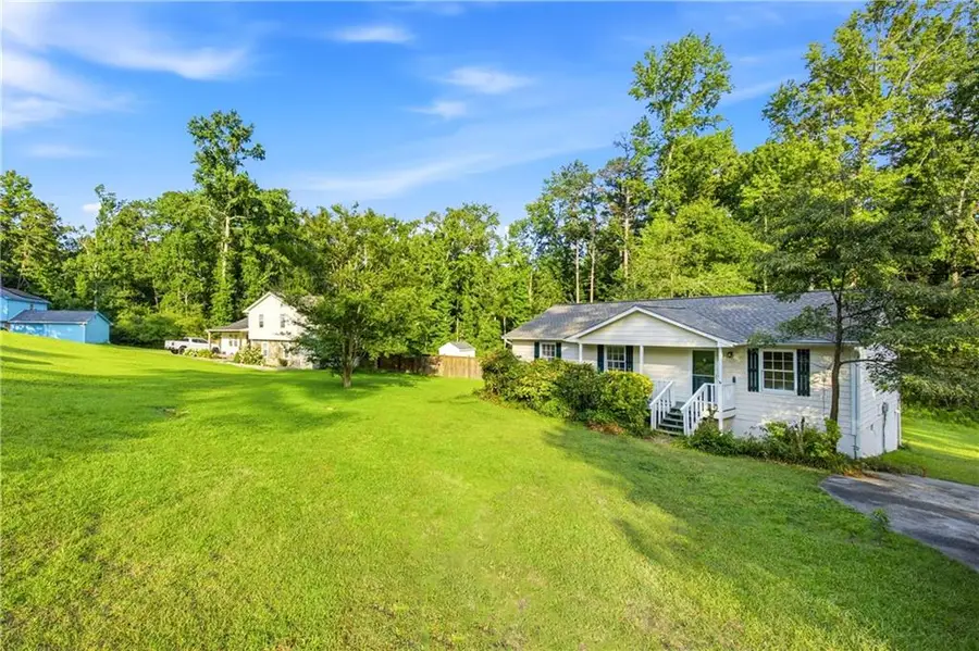 864 Whitehall Drive, Lawrenceville, GA 30043 - #2