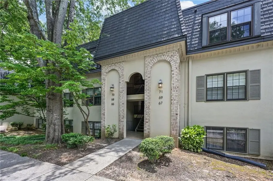 70 Chaumont Square Nw, Atlanta, GA 30327 - #2