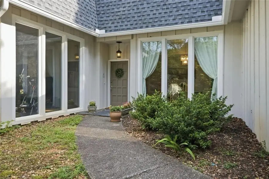 4136 Lakeshore Way, Marietta, GA 30067 - #2