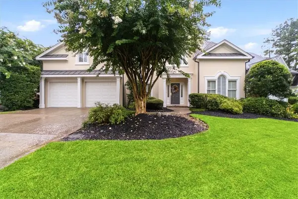 1204 Woodlawn Drive Ne, Marietta, GA 30068