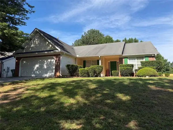 2800 Hillvale Cove Way, Lithonia, GA 30058