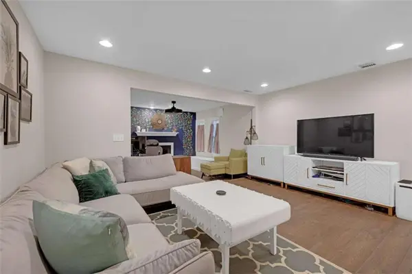 118 Lablanc Way Nw, Atlanta, GA 30327