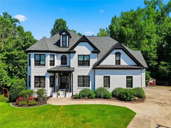 205 Stillwater Glen, Woodstock, GA 30188