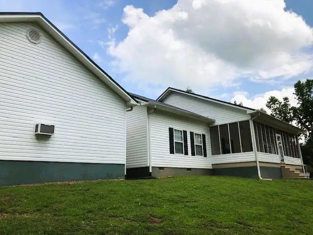 960 Mcentyre Loop Se, Calhoun, GA 30701 - #1