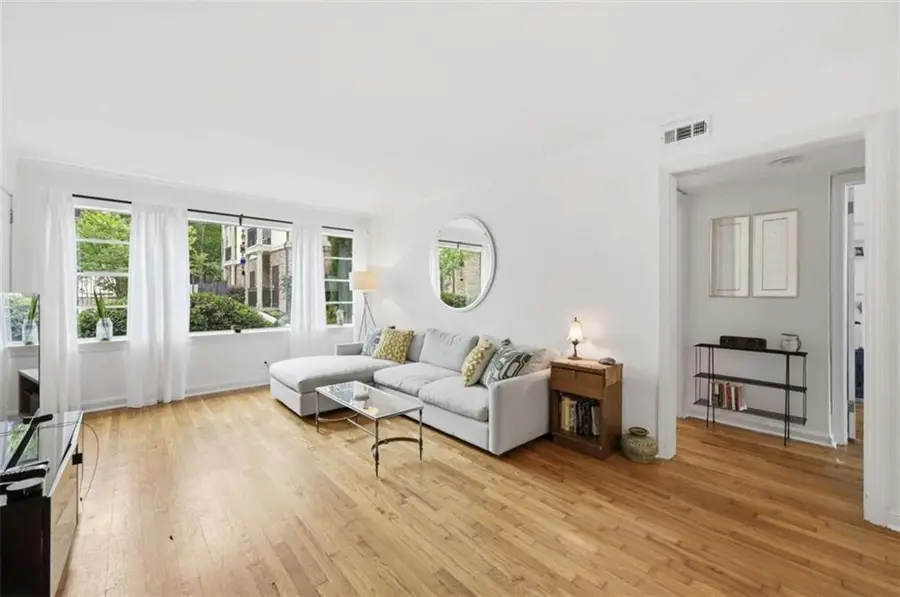 2240 Cheshire Bridge Road Ne #205, Atlanta, GA 30324 - #3