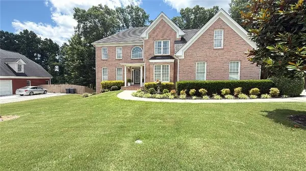 918 Edgewater Drive, Loganville, GA 30052