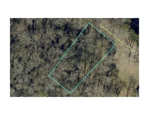 75 W Cordes Place, Commerce, GA 30529