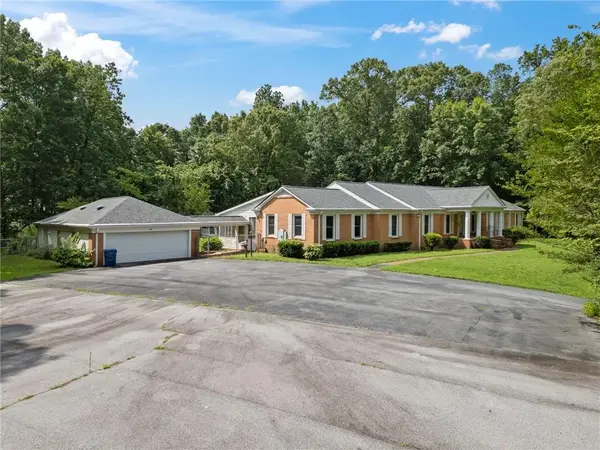 291 E Memorial Drive, Dallas, GA 30132