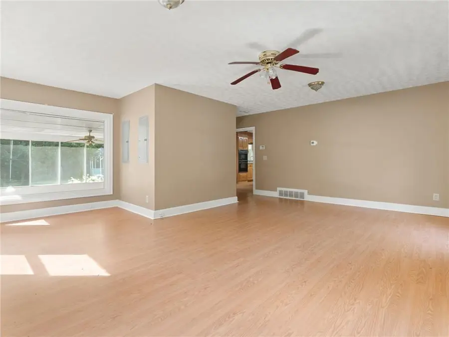 291 E Memorial Drive, Dallas, GA 30132 - #3