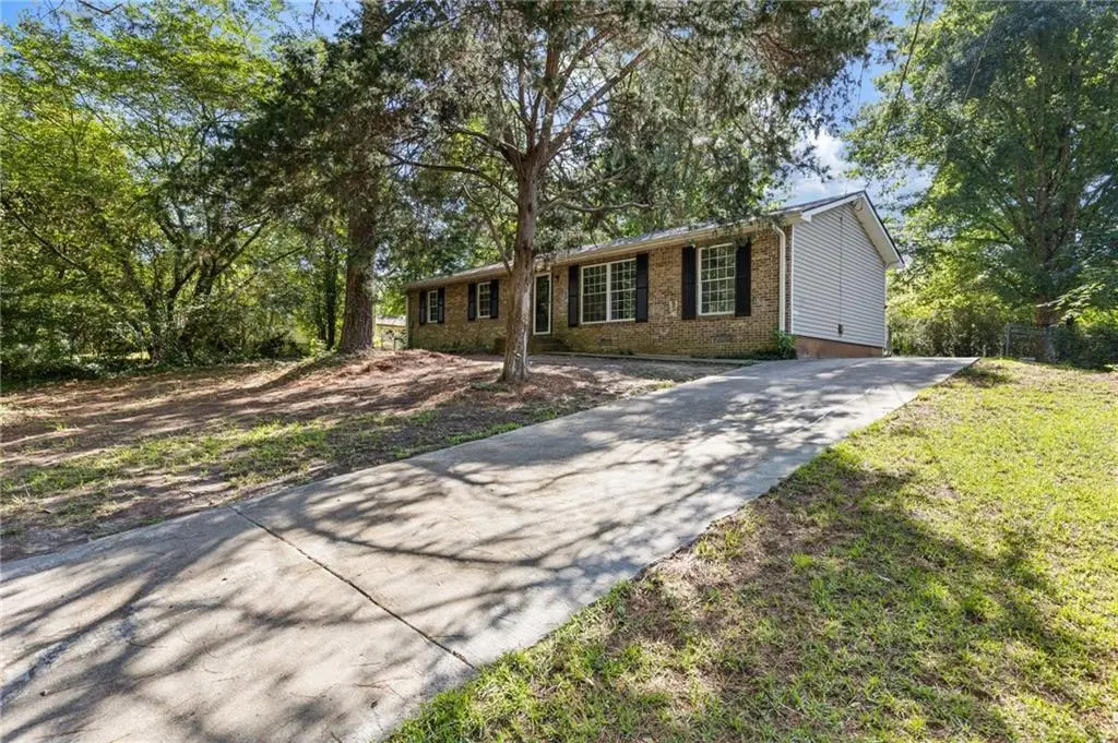 594 Kingston Lane, Conyers, GA 30012 - #1