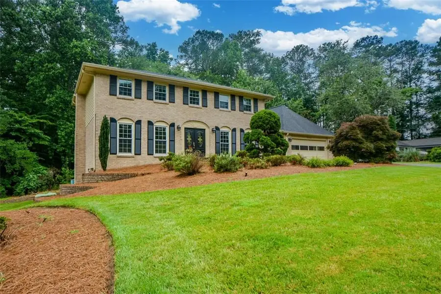 2355 N Peachtree Way, Dunwoody, GA 30338 - #3