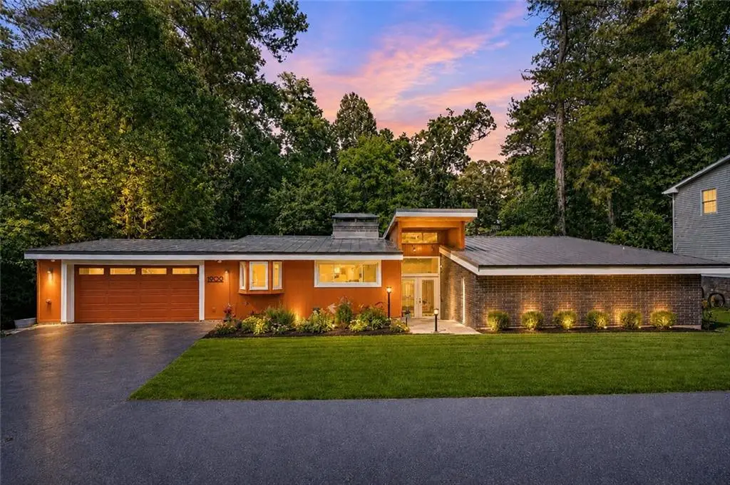 1989 N Ridgeway Ne, Atlanta, GA 30345 - #1