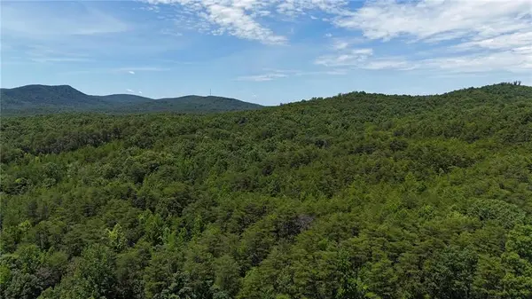 587 E Valley Road Ne, Rydal, GA 30171
