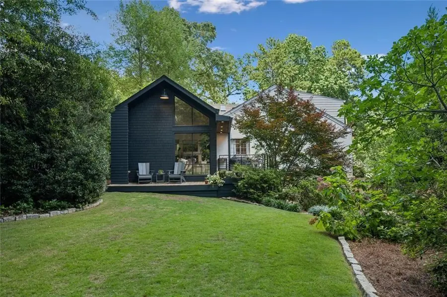 2069 Edinburgh Terrace Ne, Atlanta, GA 30307 - #2