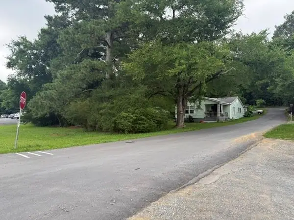 1235 Us 41 N, Calhoun, GA 30701
