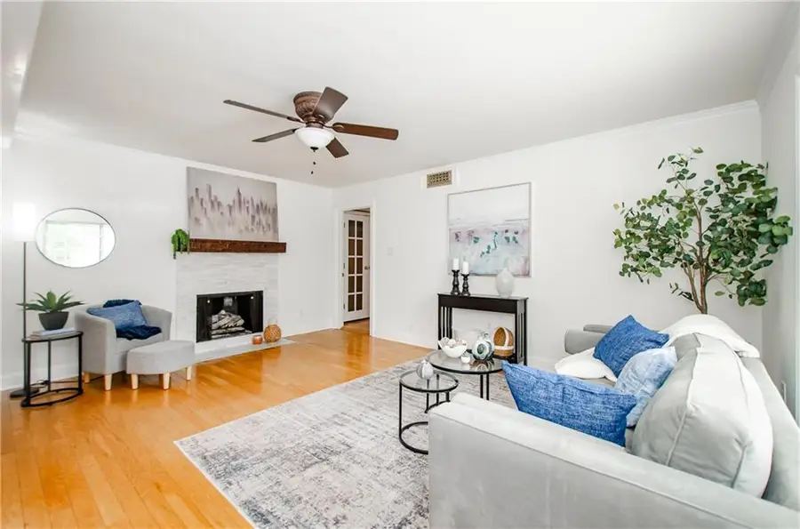5400 Roswell Road #D4, Sandy Springs, GA 30342 - #2