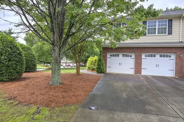 4477 Black Hills Drive Nw, Acworth, GA 30101