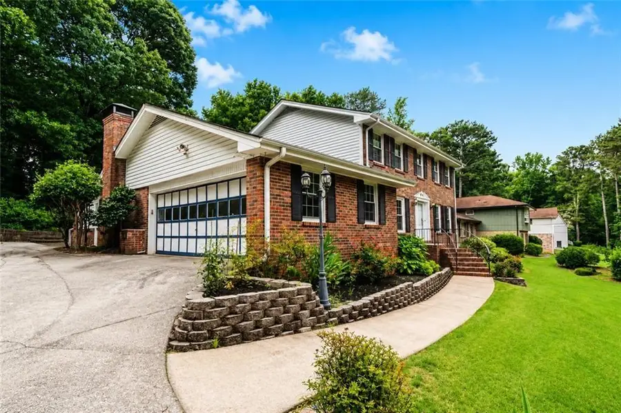 1683 Oak Ridge Circle Sw, Stone Mountain, GA 30087 - #2