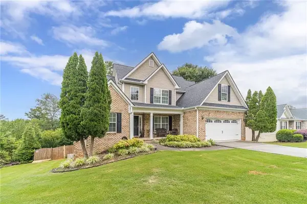 946 Golden Meadows Lane, Loganville, GA 30052