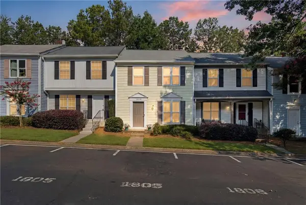 1805 Queen Anne Court, Atlanta, GA 30350