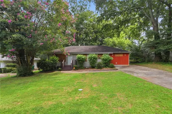 1996 Meadow Lane, Decatur, GA 30032