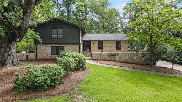 5616 Mill Trace Drive, Dunwoody, GA 30338