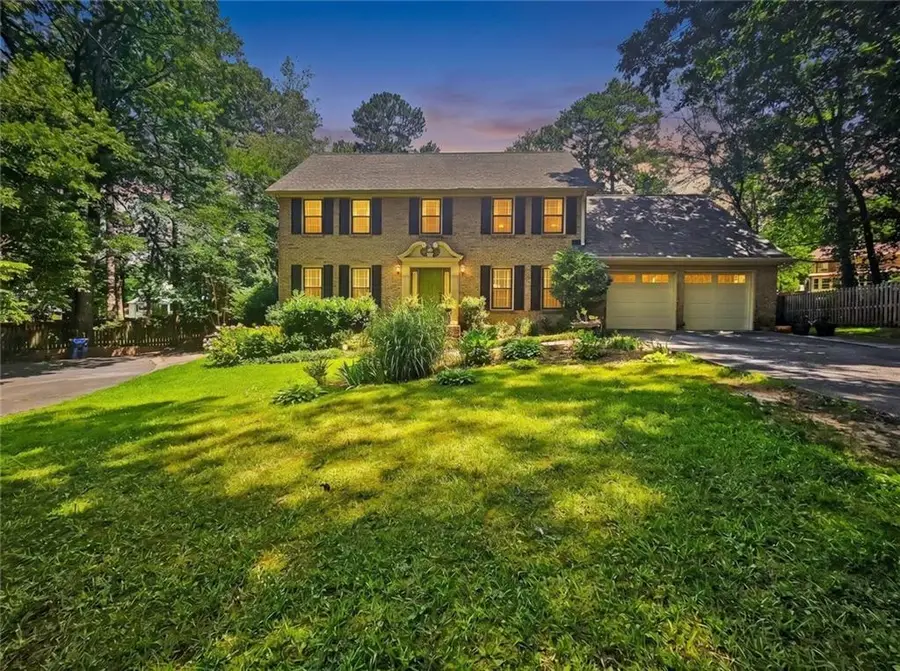 886 Ryan Lane Sw, Lilburn, GA 30047 - #2