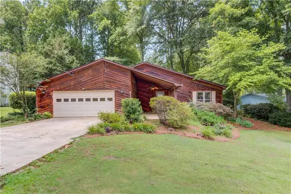 498 Candlewick Lane, Lilburn, GA 30047