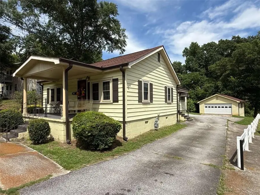 954 Bryant Street, Conyers, GA 30012 - #3