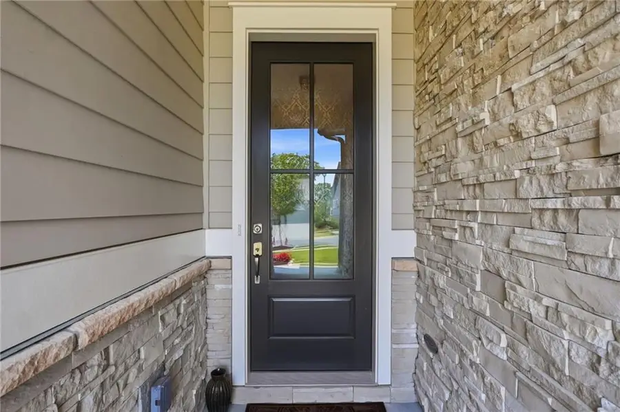 6840 Bungalow Road, Flowery Branch, GA 30542 - #2