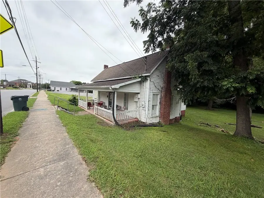 300 E Elm Street, Rockmart, GA 30153 - #2