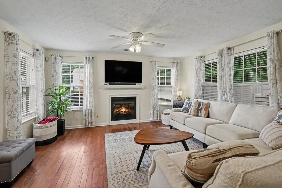 321 Windcroft Lane Nw, Acworth, GA 30101 - #2