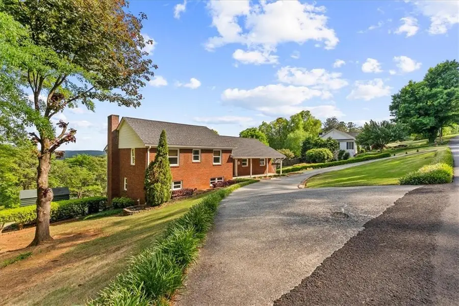 206 Victory Drive, Calhoun, GA 30701 - #3
