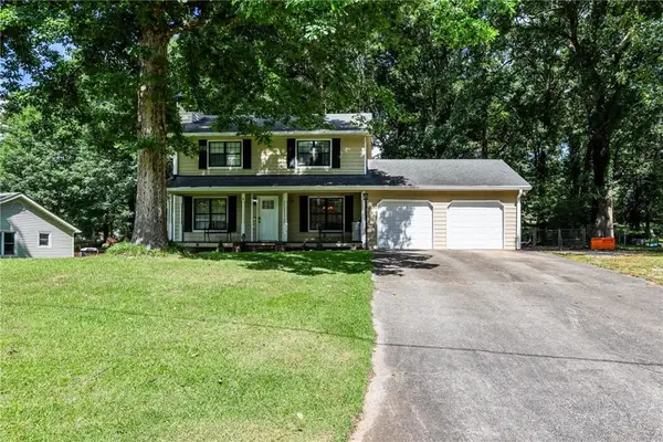 3129 N Woods Trail, Douglasville, GA 30135