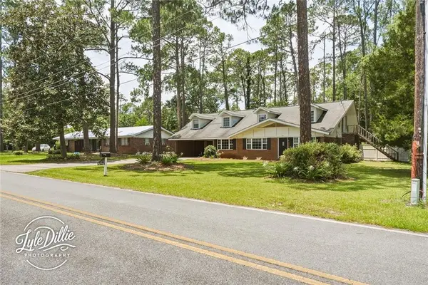 574 S 5th Street, Jesup, GA 31545