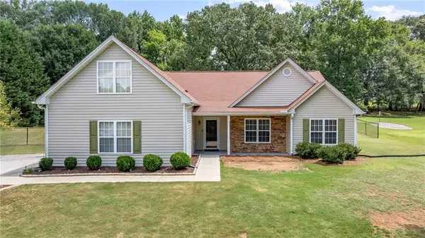 378 Kiley Drive, Hoschton, GA 30548