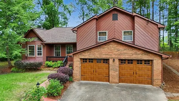382 Indian Lake Court, Hiram, GA 30141